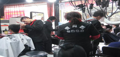 美容美发店在经营中其经营管理环节重要吗？